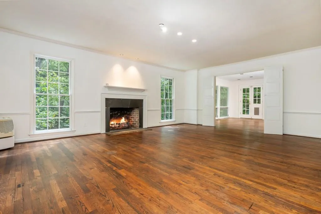 4765 Jett Road, Atlanta, Georgia 30327, 5 Bedrooms Bedrooms, ,4 BathroomsBathrooms,Residential,For Sale,4765 Jett Road,7629481