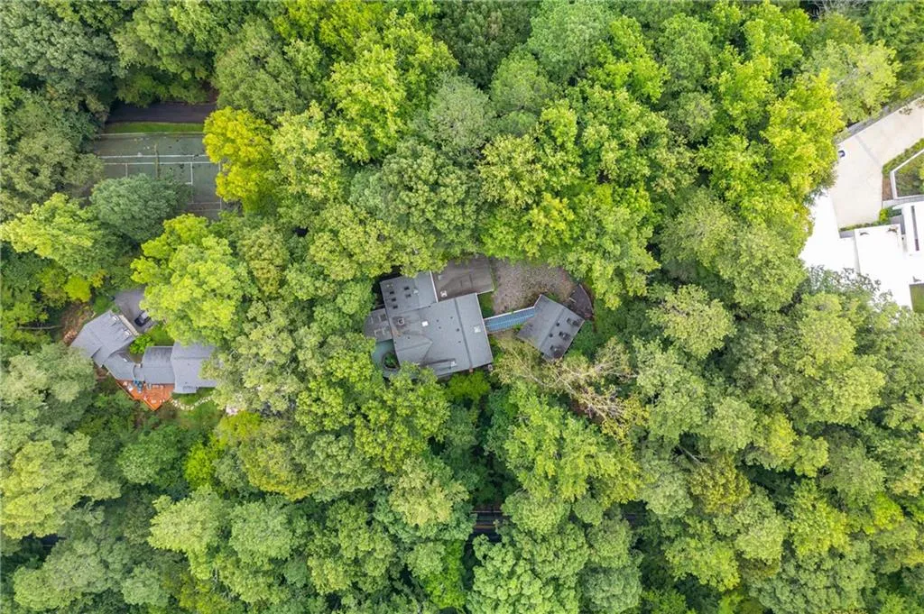 4765 Jett Road, Atlanta, Georgia 30327, 5 Bedrooms Bedrooms, ,4 BathroomsBathrooms,Residential,For Sale,4765 Jett Road,7629481