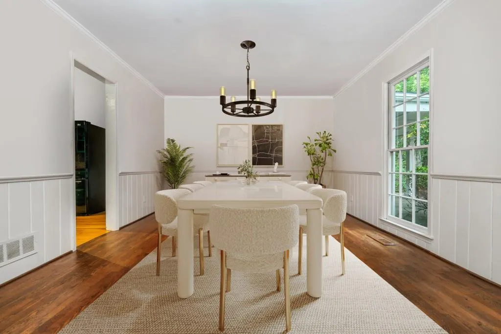 4765 Jett Road, Atlanta, Georgia 30327, 5 Bedrooms Bedrooms, ,4 BathroomsBathrooms,Residential,For Sale,4765 Jett Road,7629481