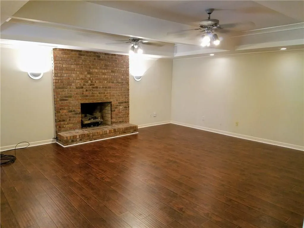 7420 Crompton Court N, Atlanta, Georgia 30350, 6 Bedrooms Bedrooms, ,5 BathroomsBathrooms,Residential,Sold,7420 Crompton Court N,5882694