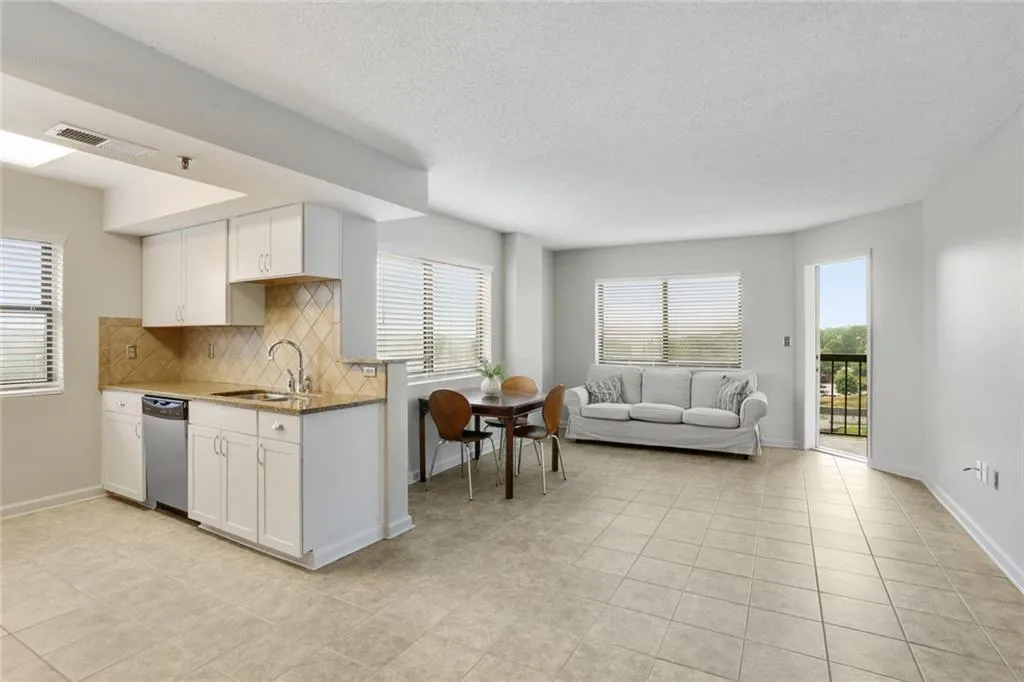 795 Hammond Drive Unit 1208, Atlanta, Georgia 30328, 1 Bedroom Bedrooms, ,1 BathroomBathrooms,Residential,Sold,795 Hammond Drive Unit 1208,6589094
