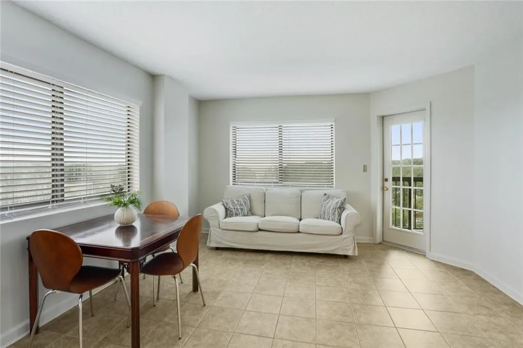 795 Hammond Drive Unit 1208, Atlanta, Georgia 30328, 1 Bedroom Bedrooms, ,1 BathroomBathrooms,Residential,Sold,795 Hammond Drive Unit 1208,6589094