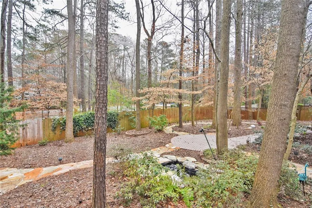 935 Roberts Landing Cove, Sandy Springs, Georgia 30350, 4 Bedrooms Bedrooms, ,3 BathroomsBathrooms,Residential,Sold,935 Roberts Landing Cove,5974539