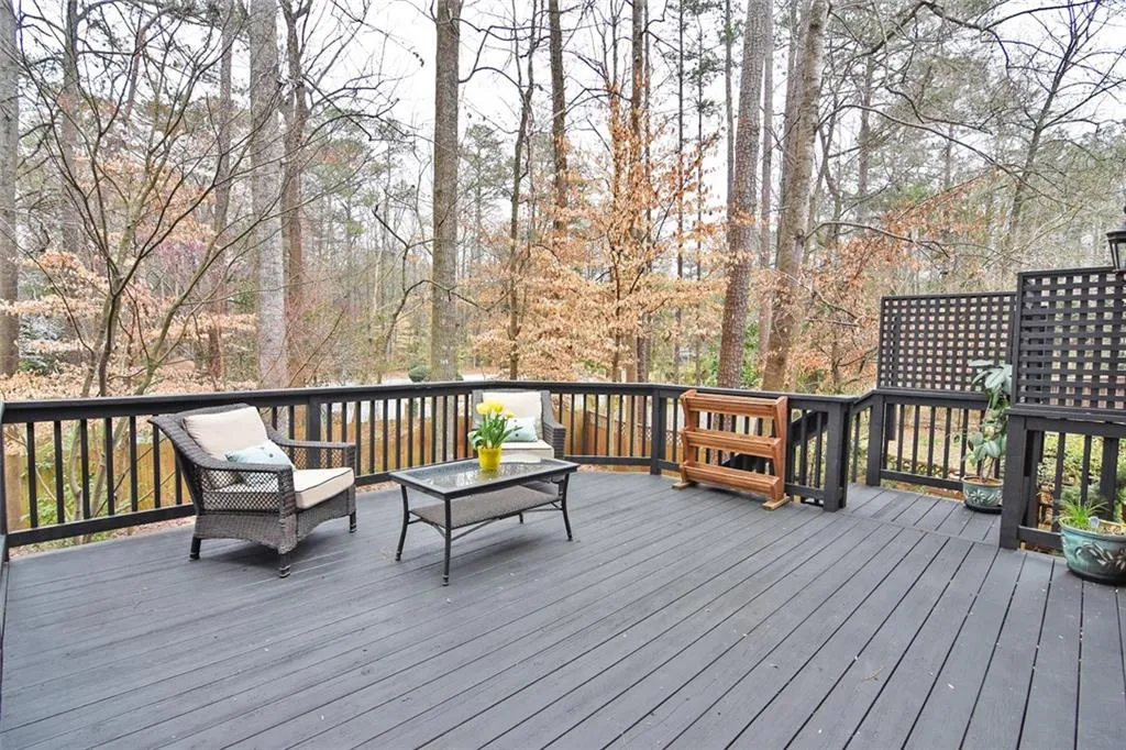 935 Roberts Landing Cove, Sandy Springs, Georgia 30350, 4 Bedrooms Bedrooms, ,3 BathroomsBathrooms,Residential,Sold,935 Roberts Landing Cove,5974539