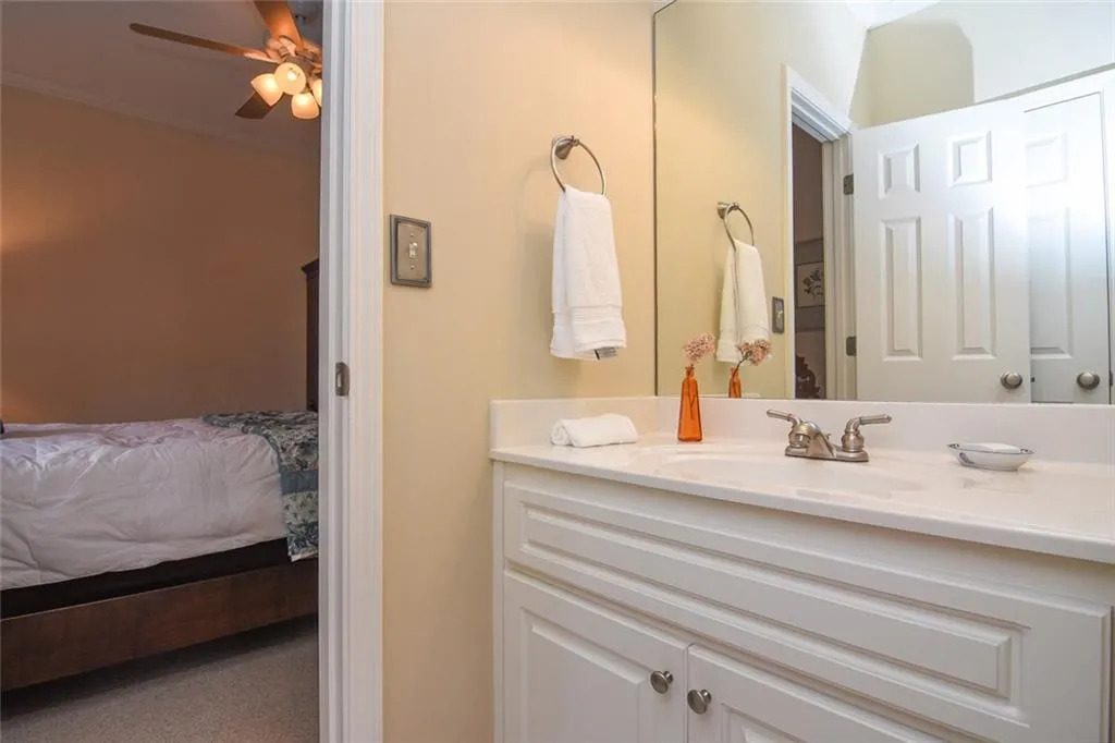 935 Roberts Landing Cove, Sandy Springs, Georgia 30350, 4 Bedrooms Bedrooms, ,3 BathroomsBathrooms,Residential,Sold,935 Roberts Landing Cove,5974539