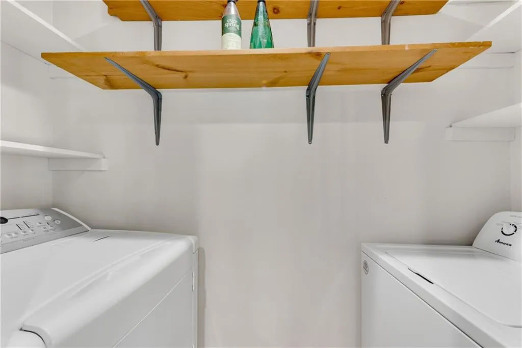 209 14th Street Ne Unit 307, Atlanta, Georgia 30309, 2 Bedrooms Bedrooms, 0 ,2 BathroomsBathrooms,Residential,For Sale,209 14th Street Ne Unit 307,7831134