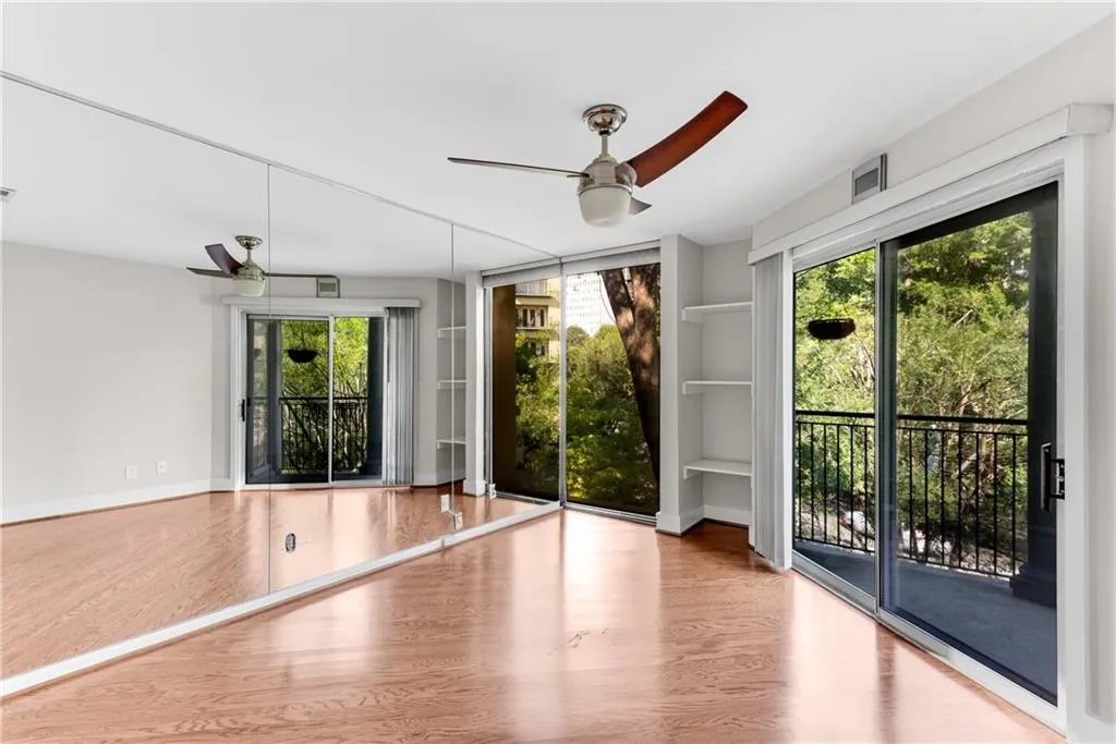 209 14th Street Ne Unit 307, Atlanta, Georgia 30309, 2 Bedrooms Bedrooms, 0 ,2 BathroomsBathrooms,Residential,For Sale,209 14th Street Ne Unit 307,7831134