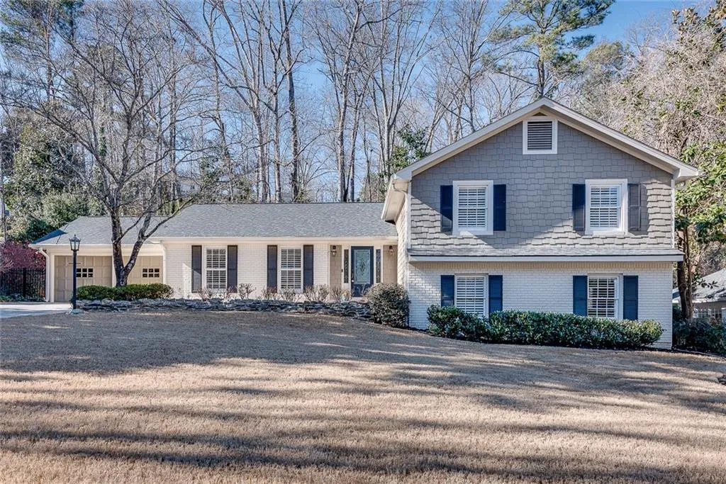 40 Brandon Ridge Drive, Atlanta, Georgia 30328, 4 Bedrooms Bedrooms, ,3 BathroomsBathrooms,Residential,Sold,40 Brandon Ridge Drive,7005542