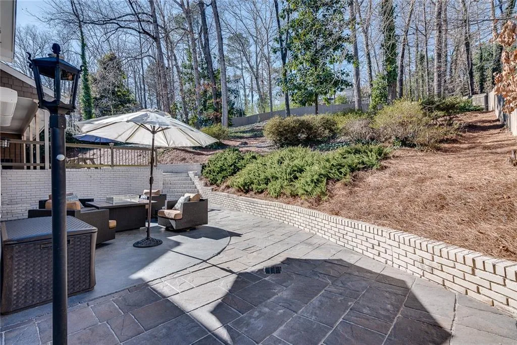 40 Brandon Ridge Drive, Atlanta, Georgia 30328, 4 Bedrooms Bedrooms, ,3 BathroomsBathrooms,Residential,Sold,40 Brandon Ridge Drive,7005542