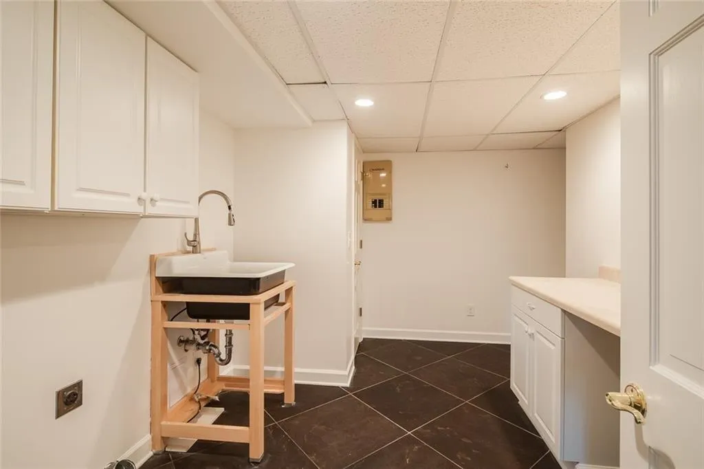 4614 Meadow Valley Drive, Sandy Springs, Georgia 30342, 4 Bedrooms Bedrooms, ,3 BathroomsBathrooms,Residential,Sold,4614 Meadow Valley Drive,6729434