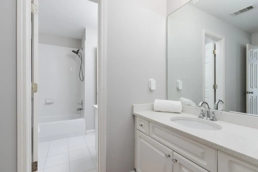 675 Forest Hills Drive, Atlanta, Georgia 30342, 4 Bedrooms Bedrooms, ,2 BathroomsBathrooms,Residential,Sold,675 Forest Hills Drive,6899900