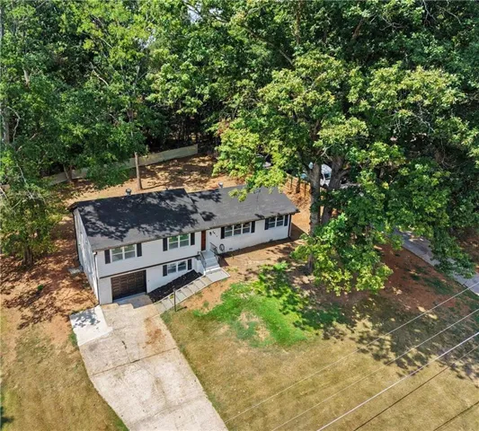 2417 Winshire Drive, Decatur, Georgia 30035