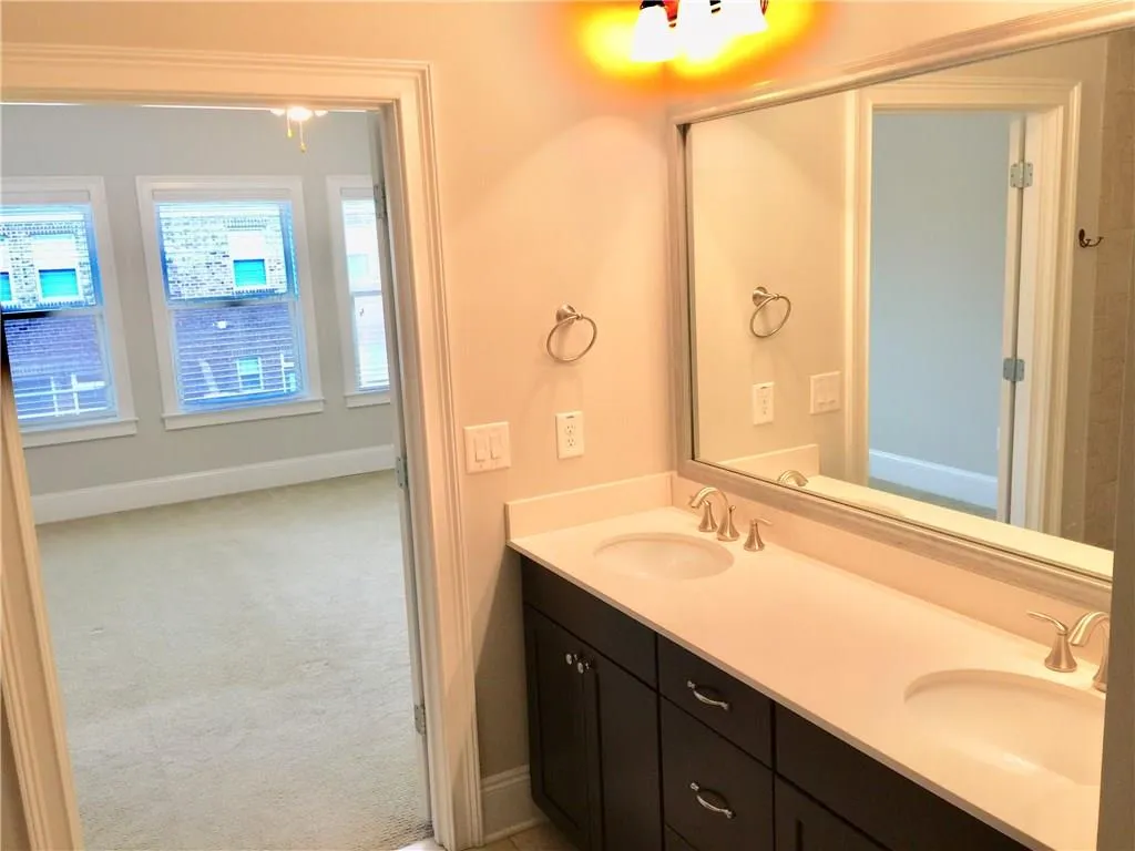 198 Alderwood Point, Atlanta, Georgia 30328, 3 Bedrooms Bedrooms, ,3 BathroomsBathrooms,Residential,Sold,198 Alderwood Point,6091965