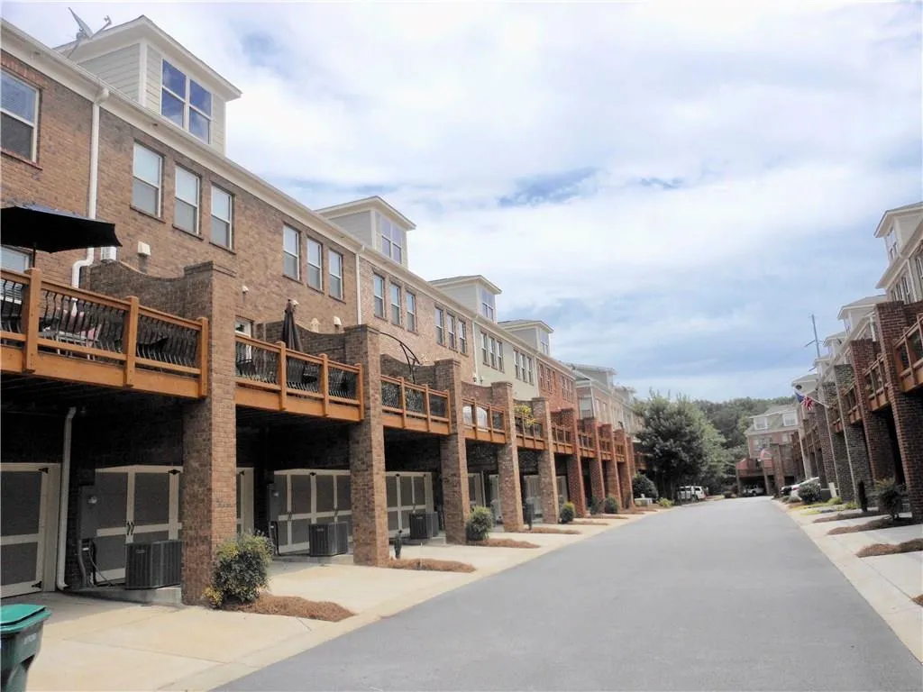 198 Alderwood Point, Atlanta, Georgia 30328, 3 Bedrooms Bedrooms, ,3 BathroomsBathrooms,Residential,Sold,198 Alderwood Point,6091965