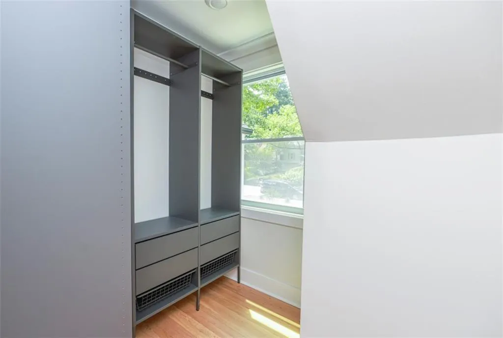 2908 N Hills Drive Ne, Atlanta, Georgia 30305, 3 Bedrooms Bedrooms, ,2 BathroomsBathrooms,Residential,For Sale,2908 N Hills Drive Ne,7625467