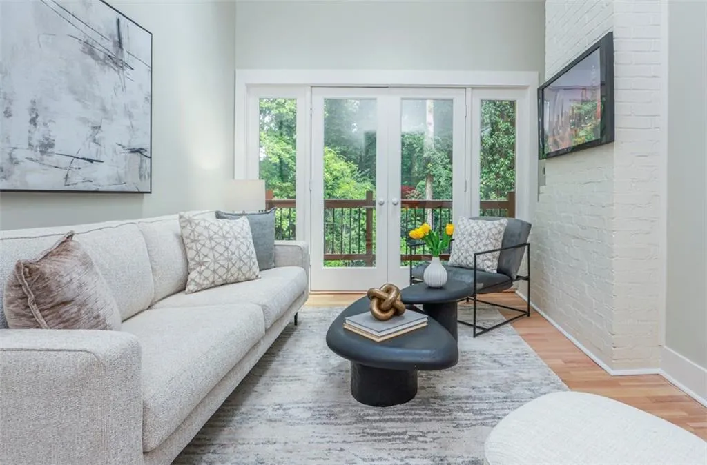 2908 N Hills Drive Ne, Atlanta, Georgia 30305, 3 Bedrooms Bedrooms, ,2 BathroomsBathrooms,Residential,For Sale,2908 N Hills Drive Ne,7625467
