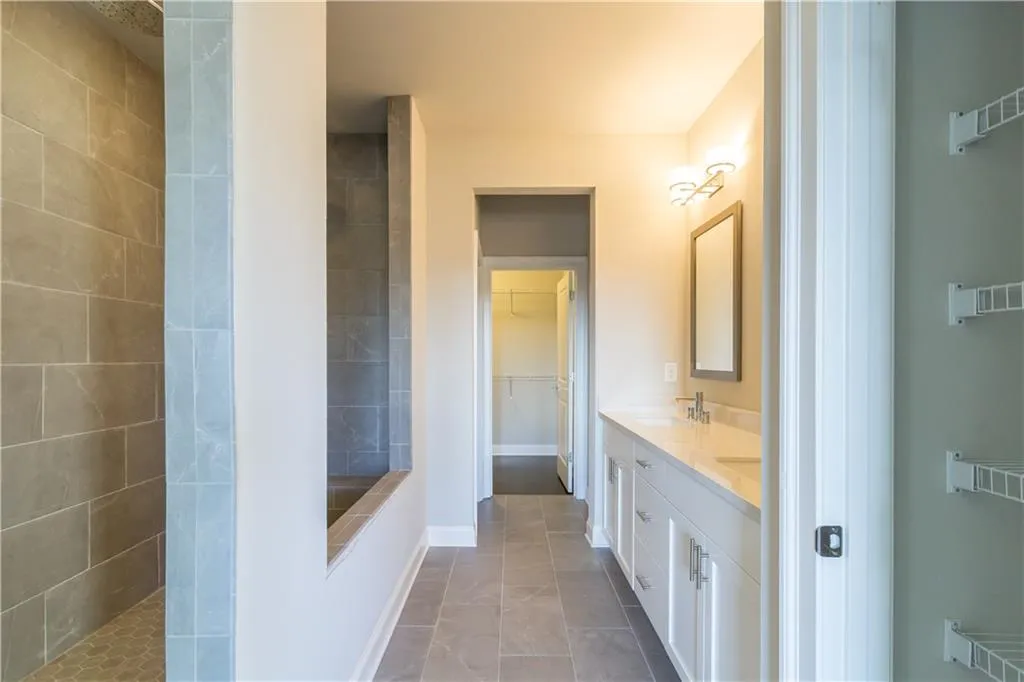 4208 Deming Circle, Atlanta, Georgia 30342, 3 Bedrooms Bedrooms, ,3 BathroomsBathrooms,Residential,Sold,4208 Deming Circle,5714865