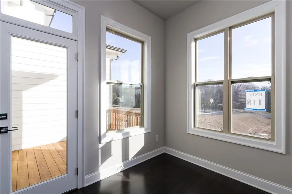 4208 Deming Circle, Atlanta, Georgia 30342, 3 Bedrooms Bedrooms, ,3 BathroomsBathrooms,Residential,Sold,4208 Deming Circle,5714865