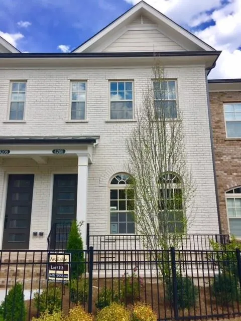 4208 Deming Circle, Atlanta, Georgia 30342, 3 Bedrooms Bedrooms, ,3 BathroomsBathrooms,Residential,Sold,4208 Deming Circle,5714865