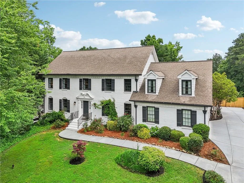 120 Marsh Glen Point, Atlanta, Georgia 30328, 6 Bedrooms Bedrooms, ,4 BathroomsBathrooms,Residential,Sold,120 Marsh Glen Point,7393170