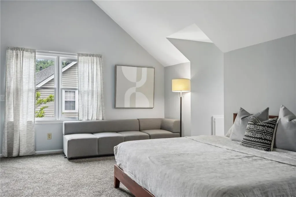 120 Marsh Glen Point, Atlanta, Georgia 30328, 6 Bedrooms Bedrooms, ,4 BathroomsBathrooms,Residential,Sold,120 Marsh Glen Point,7393170