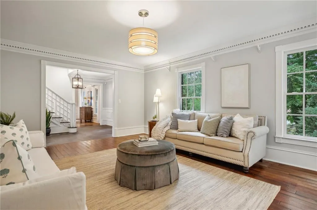 120 Marsh Glen Point, Atlanta, Georgia 30328, 6 Bedrooms Bedrooms, ,4 BathroomsBathrooms,Residential,Sold,120 Marsh Glen Point,7393170