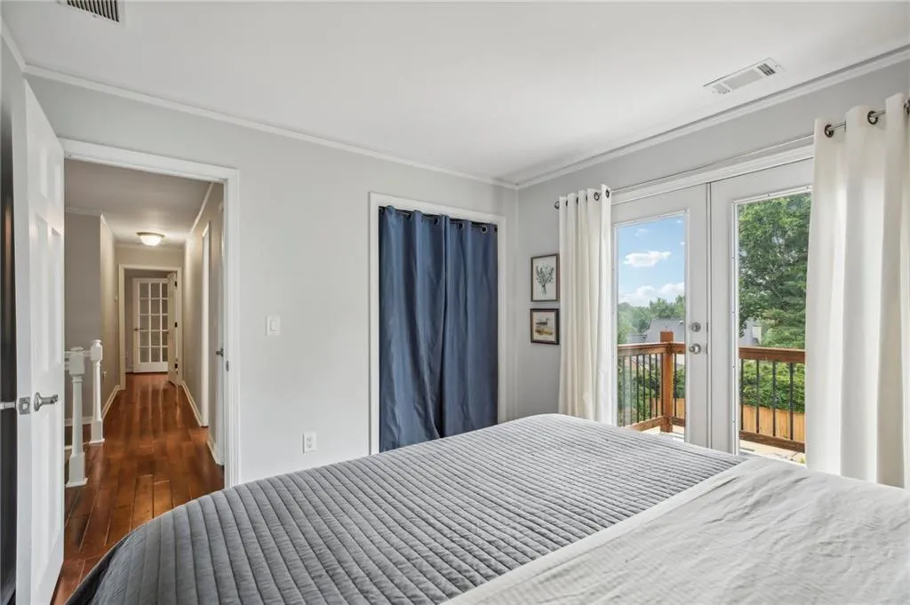 120 Marsh Glen Point, Atlanta, Georgia 30328, 6 Bedrooms Bedrooms, ,4 BathroomsBathrooms,Residential,Sold,120 Marsh Glen Point,7393170