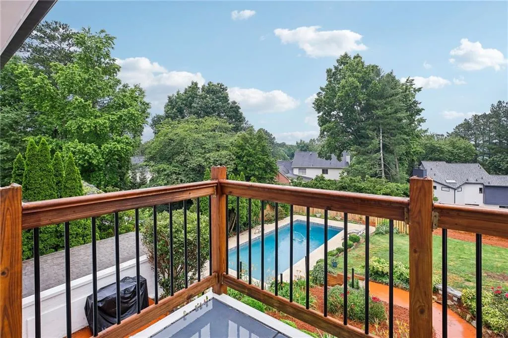 120 Marsh Glen Point, Atlanta, Georgia 30328, 6 Bedrooms Bedrooms, ,4 BathroomsBathrooms,Residential,Sold,120 Marsh Glen Point,7393170