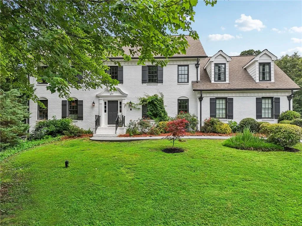 120 Marsh Glen Point, Atlanta, Georgia 30328, 6 Bedrooms Bedrooms, ,4 BathroomsBathrooms,Residential,Sold,120 Marsh Glen Point,7393170