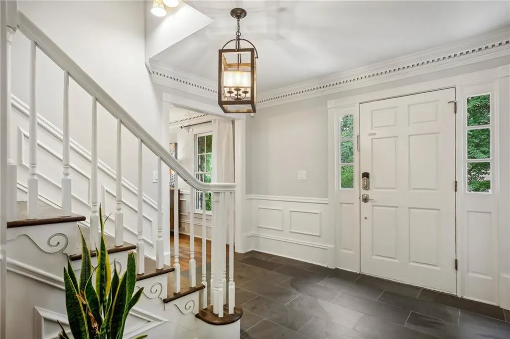 120 Marsh Glen Point, Atlanta, Georgia 30328, 6 Bedrooms Bedrooms, ,4 BathroomsBathrooms,Residential,Sold,120 Marsh Glen Point,7393170