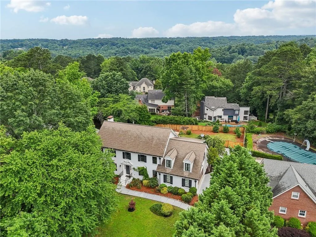 120 Marsh Glen Point, Atlanta, Georgia 30328, 6 Bedrooms Bedrooms, ,4 BathroomsBathrooms,Residential,Sold,120 Marsh Glen Point,7393170