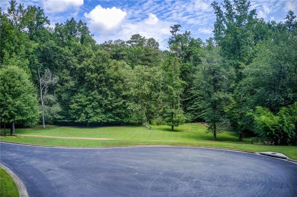 Chattahoochee Nature Preserve From 3869 Teesdsale Court