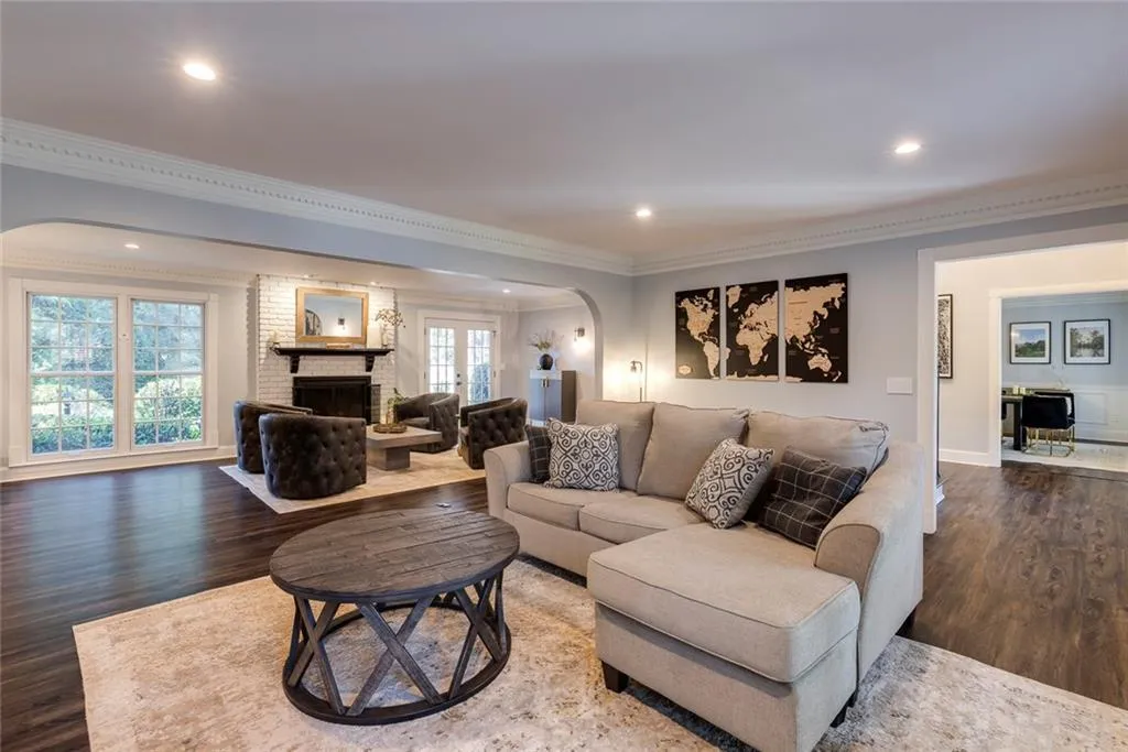 7590 Chaparral Drive, Sandy Springs, Georgia 30350, 5 Bedrooms Bedrooms, ,5 BathroomsBathrooms,Residential,For Sale,7590 Chaparral Drive,7677149