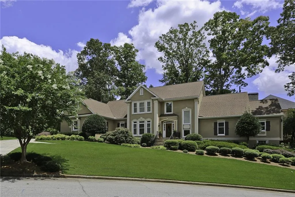 105 Hemmingwood Way, Sandy Springs, Georgia 30350, 5 Bedrooms Bedrooms, ,4 BathroomsBathrooms,Residential,Sold,105 Hemmingwood Way,5716007