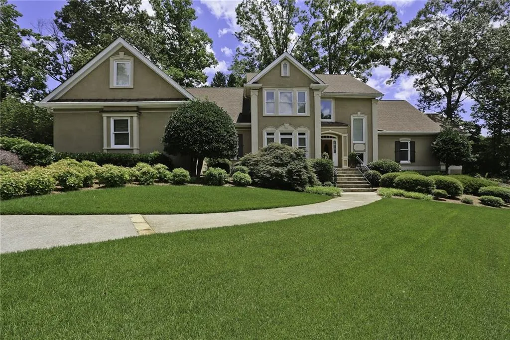 105 Hemmingwood Way, Sandy Springs, Georgia 30350, 5 Bedrooms Bedrooms, ,4 BathroomsBathrooms,Residential,Sold,105 Hemmingwood Way,5716007