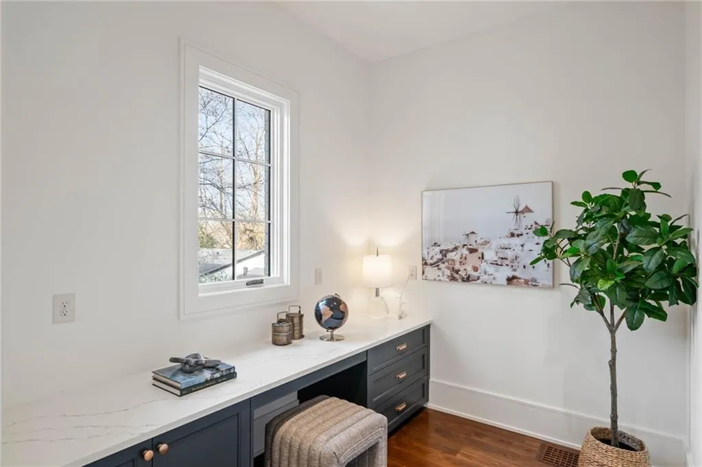 4580 Peachtree Dunwoody Road NE, Atlanta, Georgia 30342, 6 Bedrooms Bedrooms, ,6 BathroomsBathrooms,Residential,Sold,4580 Peachtree Dunwoody Road NE,7344650