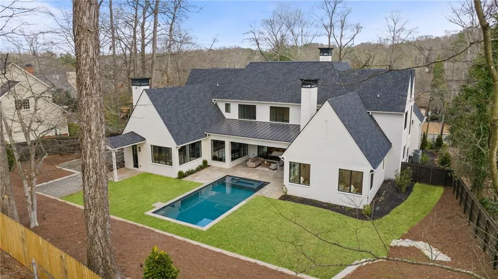 4580 Peachtree Dunwoody Road NE, Atlanta, Georgia 30342, 6 Bedrooms Bedrooms, ,6 BathroomsBathrooms,Residential,Sold,4580 Peachtree Dunwoody Road NE,7344650