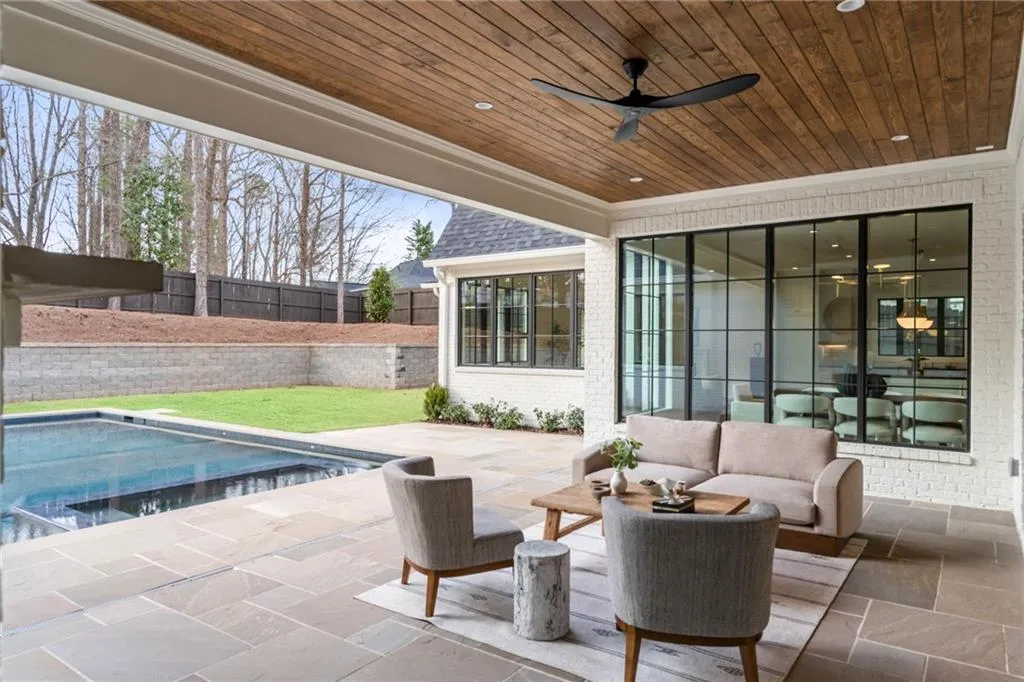 4580 Peachtree Dunwoody Road NE, Atlanta, Georgia 30342, 6 Bedrooms Bedrooms, ,6 BathroomsBathrooms,Residential,Sold,4580 Peachtree Dunwoody Road NE,7344650