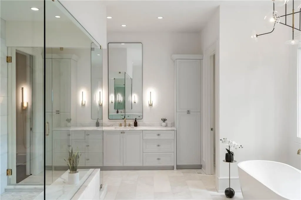 4580 Peachtree Dunwoody Road NE, Atlanta, Georgia 30342, 6 Bedrooms Bedrooms, ,6 BathroomsBathrooms,Residential,Sold,4580 Peachtree Dunwoody Road NE,7344650