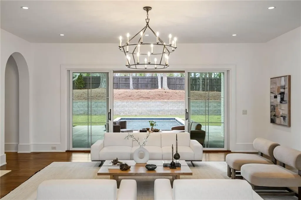 4580 Peachtree Dunwoody Road NE, Atlanta, Georgia 30342, 6 Bedrooms Bedrooms, ,6 BathroomsBathrooms,Residential,Sold,4580 Peachtree Dunwoody Road NE,7344650