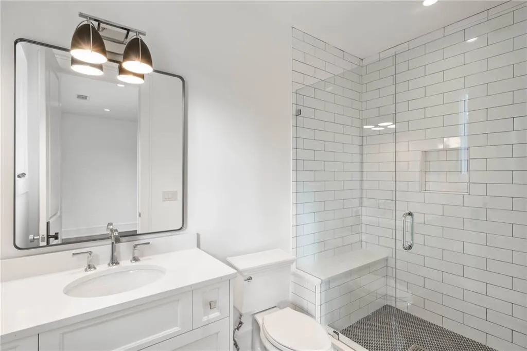 4580 Peachtree Dunwoody Road NE, Atlanta, Georgia 30342, 6 Bedrooms Bedrooms, ,6 BathroomsBathrooms,Residential,Sold,4580 Peachtree Dunwoody Road NE,7344650