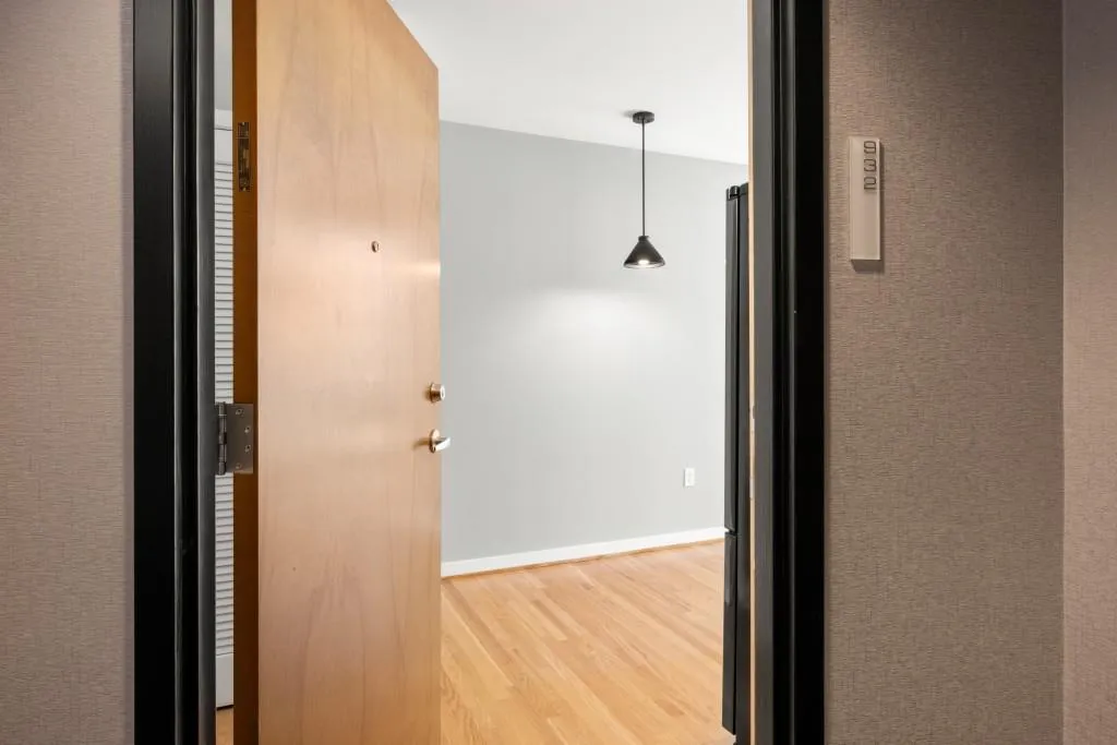 Atlanta, Georgia 30309, 1 Bedroom Bedrooms, ,1 BathroomBathrooms,Residential,For Sale,7605766