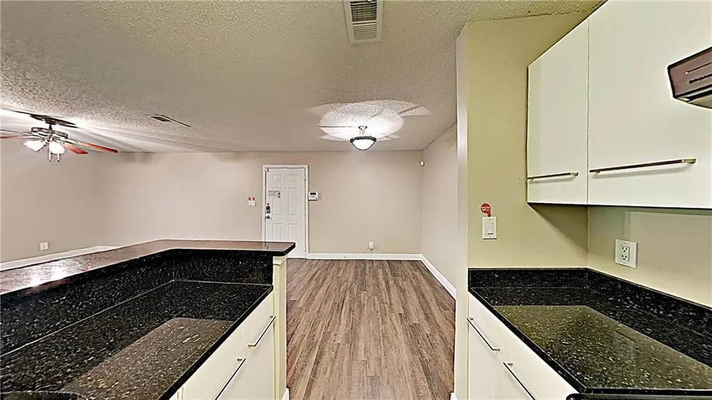7202 Santa Fe Parkway, Sandy Springs, Georgia 30350, 3 Bedrooms Bedrooms, ,2 BathroomsBathrooms,Residential,Sold,7202 Santa Fe Parkway,6593271