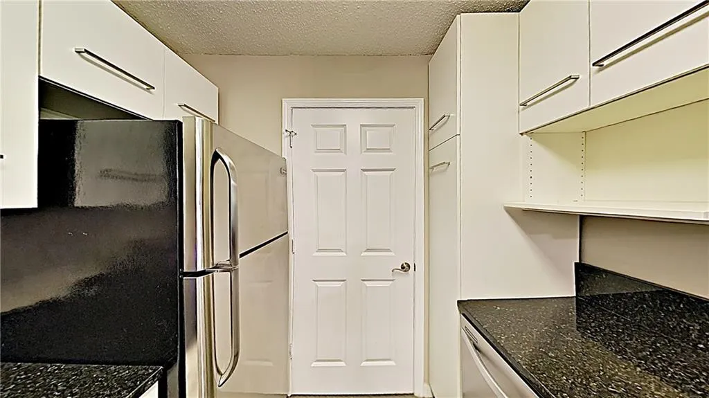 7202 Santa Fe Parkway, Sandy Springs, Georgia 30350, 3 Bedrooms Bedrooms, ,2 BathroomsBathrooms,Residential,Sold,7202 Santa Fe Parkway,6593271