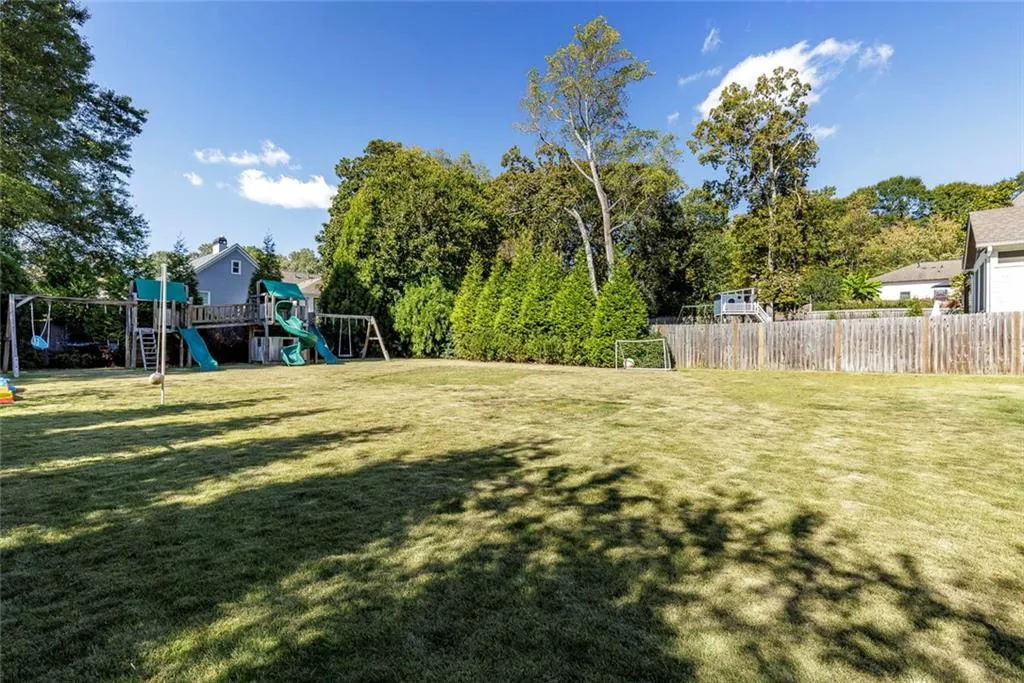 2596 Green Meadows Lane Ne, Brookhaven, Georgia 30319, 5 Bedrooms Bedrooms, ,5 BathroomsBathrooms,Residential,For Sale,2596 Green Meadows Lane Ne,7675938