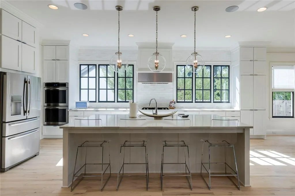 2596 Green Meadows Lane Ne, Brookhaven, Georgia 30319, 5 Bedrooms Bedrooms, ,5 BathroomsBathrooms,Residential,For Sale,2596 Green Meadows Lane Ne,7675938