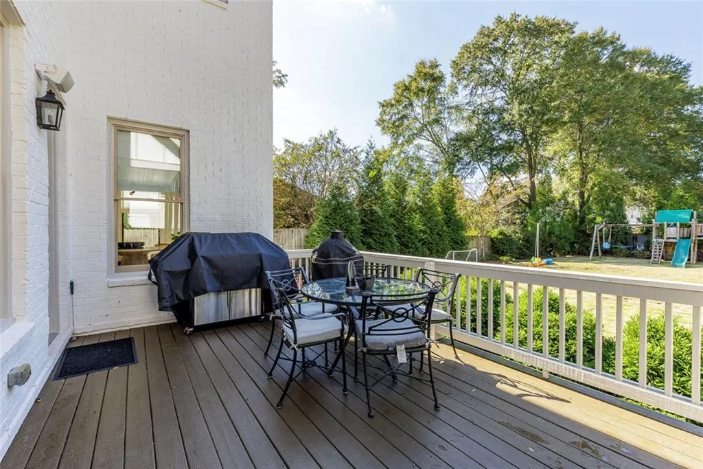 2596 Green Meadows Lane Ne, Brookhaven, Georgia 30319, 5 Bedrooms Bedrooms, ,5 BathroomsBathrooms,Residential,For Sale,2596 Green Meadows Lane Ne,7675938