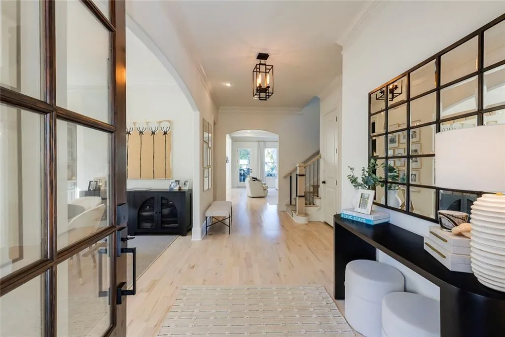 2596 Green Meadows Lane Ne, Brookhaven, Georgia 30319, 5 Bedrooms Bedrooms, ,5 BathroomsBathrooms,Residential,For Sale,2596 Green Meadows Lane Ne,7675938