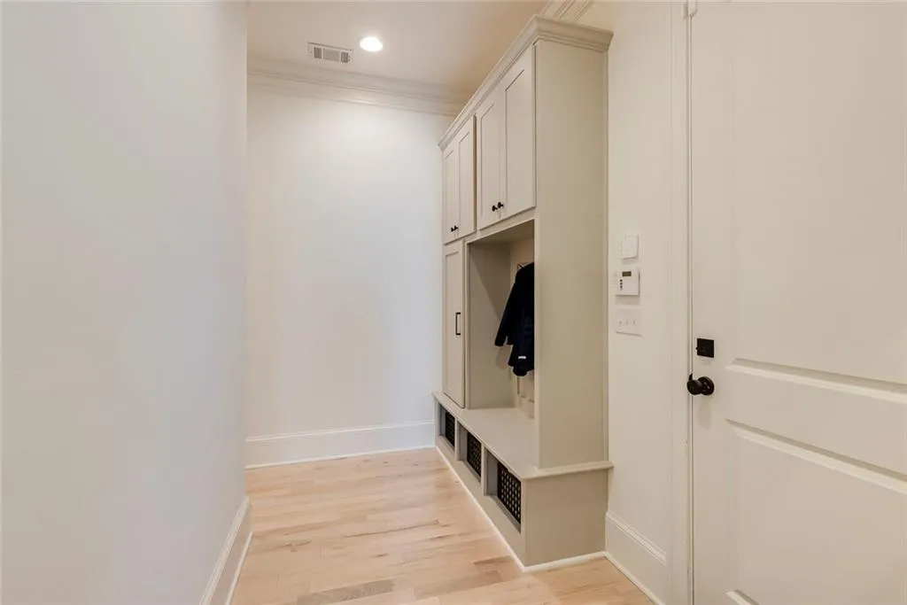 2596 Green Meadows Lane Ne, Brookhaven, Georgia 30319, 5 Bedrooms Bedrooms, ,5 BathroomsBathrooms,Residential,For Sale,2596 Green Meadows Lane Ne,7675938