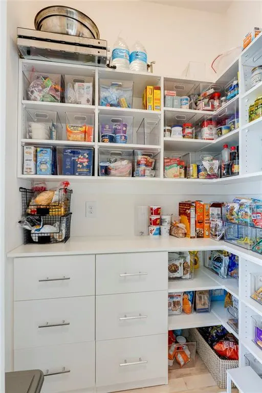 2596 Green Meadows Lane Ne, Brookhaven, Georgia 30319, 5 Bedrooms Bedrooms, ,5 BathroomsBathrooms,Residential,For Sale,2596 Green Meadows Lane Ne,7675938